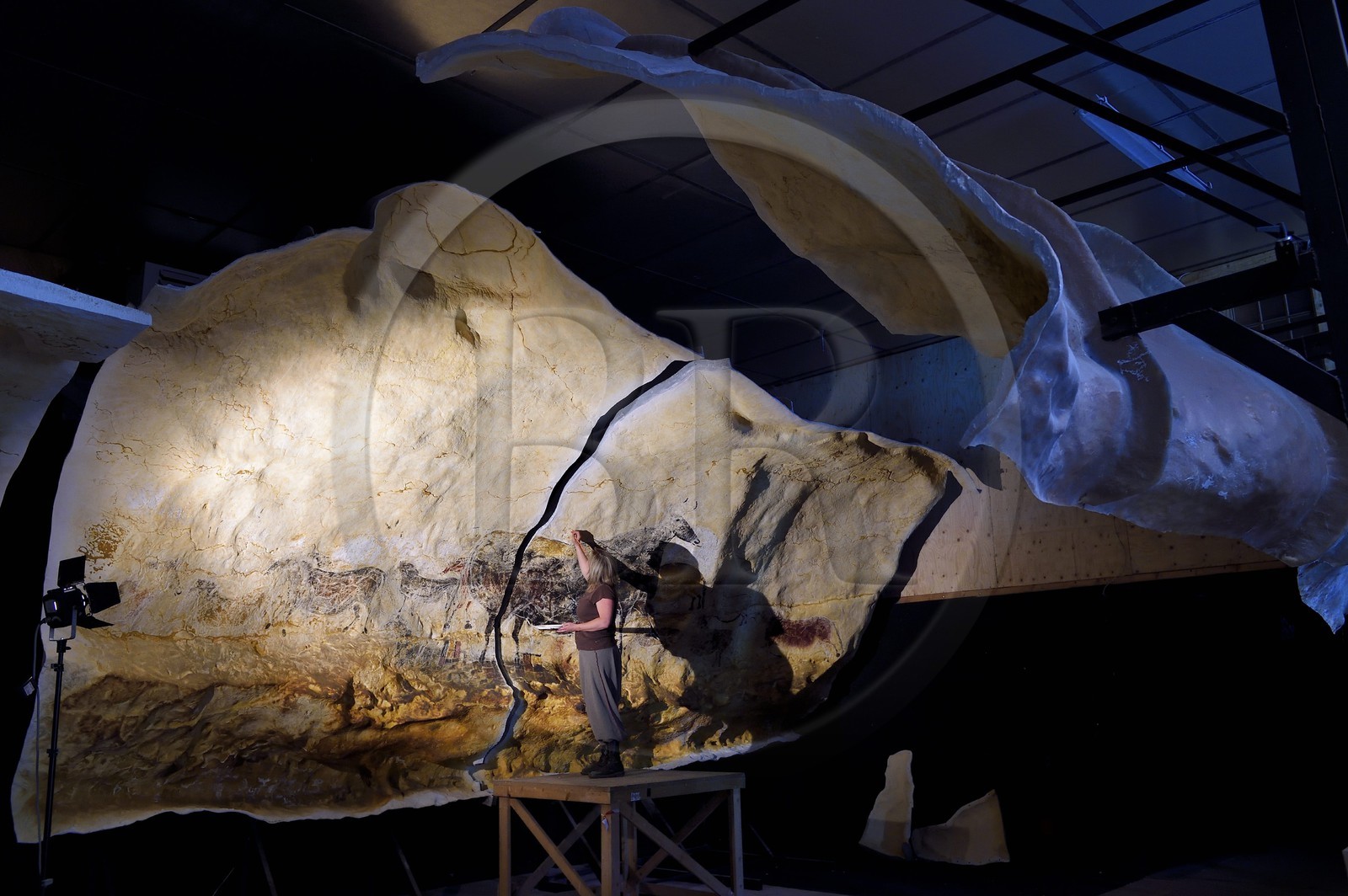 France, Dordogne, Montignac, the Atelier des Fac-Similés du Périgord (Perigord's Facsimile Workshop AFSP) specialised in mineral reproduction of prehistoric painted walls using “stone veil” patented technique and in charge of the Lascaux cave’s walls faithfull reconstitution, reproductions of the paintings, compulsory mention Atelier des Fac-Similés du Perigord