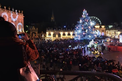 France, Meurthe-et-Moselle, Nancy, place Stanislas, the parade of Saint-Nicolas, parade float of the Medical-Educational Institute and Motor Education Center of Flavigny with Funny Bees
