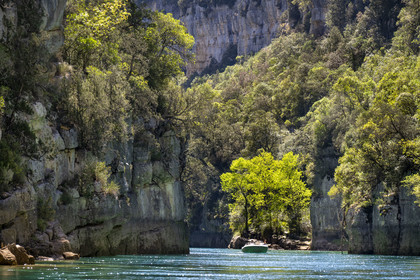 Var on the Left Bank and Alpes de Haute Provence on the Right Bank, Parc Naturel Regional du Verdon, Basses Gorges du Verdon downstream of Lake St. Croix, discovery by electric boat of the gorges de Baudinard