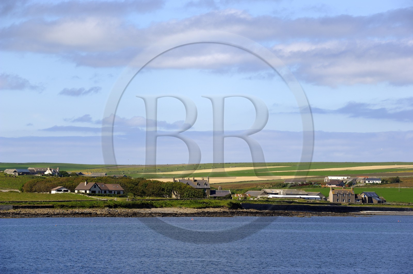 Royaume-Uni, Ecosse, Iles Orcades, la côte sud de l'Ile de Mainland à Holm