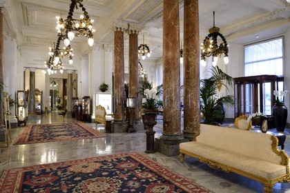 France, Pyrénées-Atlantiques (64), Pays-Basque, Biarritz, Hotel du Palais, le grand hall