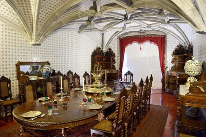 Portugal, région de Lisbonne, Sintra, le Palais national de Pena (Palacio Nacional da Pena) classé Patrimoine Mondial de l'UNESCO, la salle à manger royale