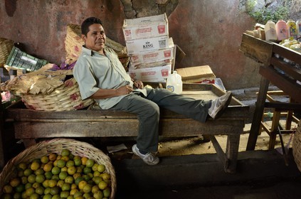 Nicaragua, Granada, central Market