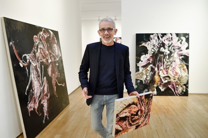 France, Paris (75), l'artiste peintre Philippe Cognée préparant son exposition à la galerie Templon