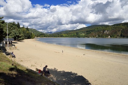 France, Ardeche, parc naturel regional des Monts d'Ardeche (Regional natural reserve of the Mounts of Ardeche), Mezenc Massif, Lac d'Issarles, a Maar-type volcanic lake, the Mont Mezenc in the background
