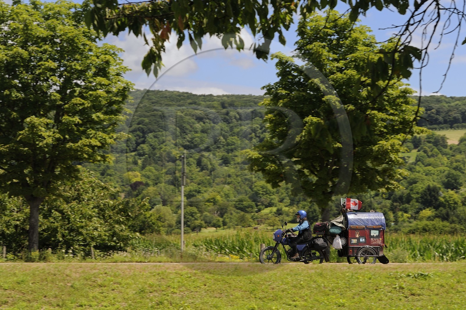 Allemagne, Süd-Baden, Weil am Rhein près de Bâle, voyageur en moto