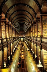 Irlande, Dublin, Trinity collège, bibliothèque