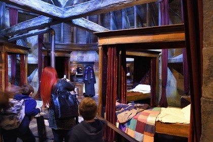 Royaume-Uni, Hertfordshire, Leavesden, Leavesden Film Studios, Harry Potter Studio Tour London, les coulisses du tournage des 8 films de Harry Potter, dortoir des garçons à l'école de Poudlard
