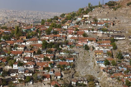 Turquie, Anatolie centrale, Ankara, quartier d'habitats de fortune appelées gecekondu ou maisons faites en une nuit
