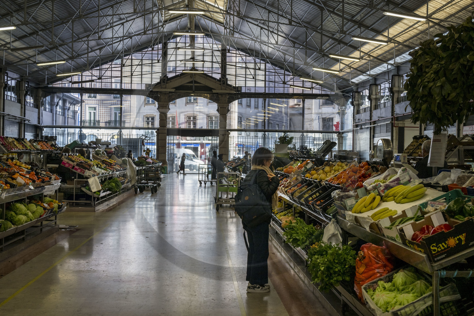 Portugal, Lisbonne, quartier de Cais do Sodre, le Mercado da Ribeira (Time Out Market Lisboa)