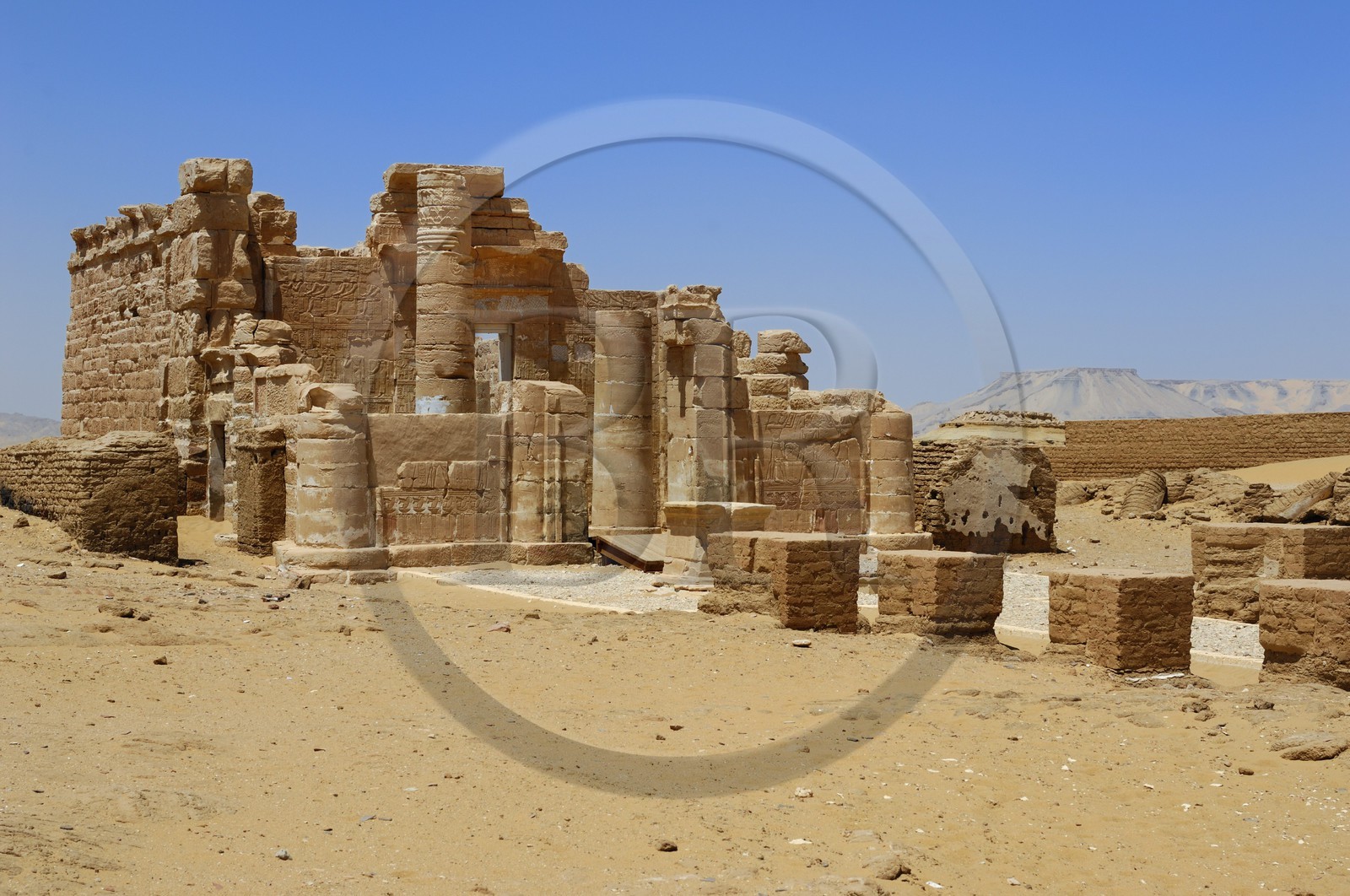 Egypte, désert libyque, oasis de Dakhla, temple de Deir el-Hagar