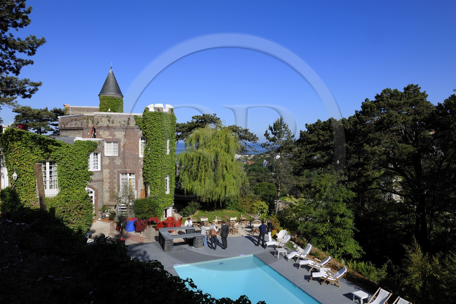 France, Seine-Maritime (76), Pays de Caux, Côte d'Albâtre, Etretat, l'hotel Le Donjon - Domaine de Saint Clair