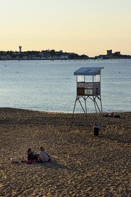France, Pyrénées-Atlantiques (64), Pays-Basque, Saint-Jean-de-Luz, la plage et le fort de Socoa construit sous Louis XIII remanié par Vauban à Ciboure