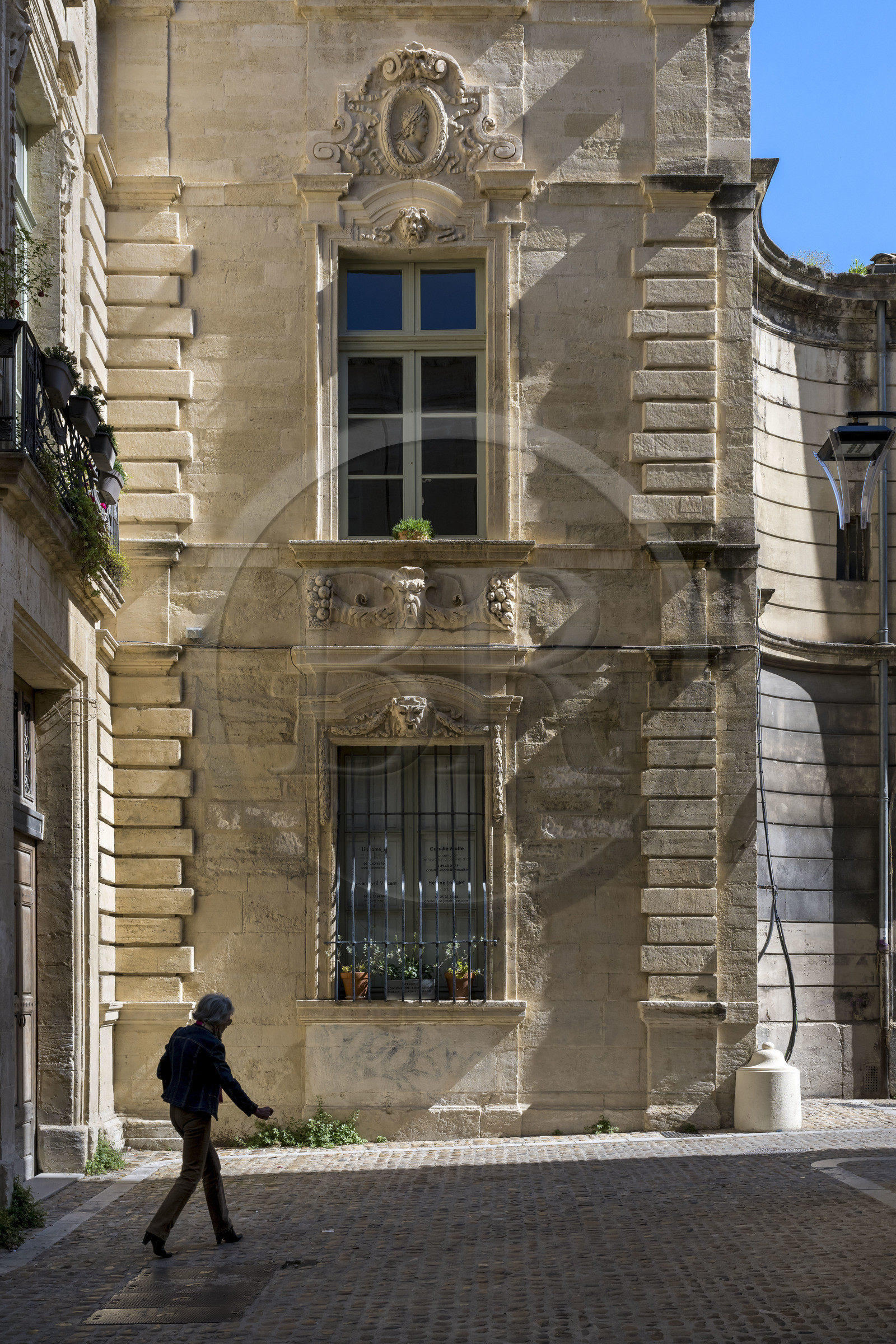 France, Vaucluse, Avignon, rue du Roi Rene, hotel de Crillon private mansion (17th century), detail of the facade