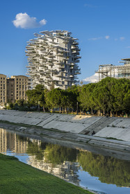 France, Hérault (34), Montpellier, quartier Richter, les rives du Lez, l'immeuble L'Arbre Blanc, réalisé par l'architecte japonais Sou Foujimoto avec les architectes français Nicolas Laisné et Manal Rachdi