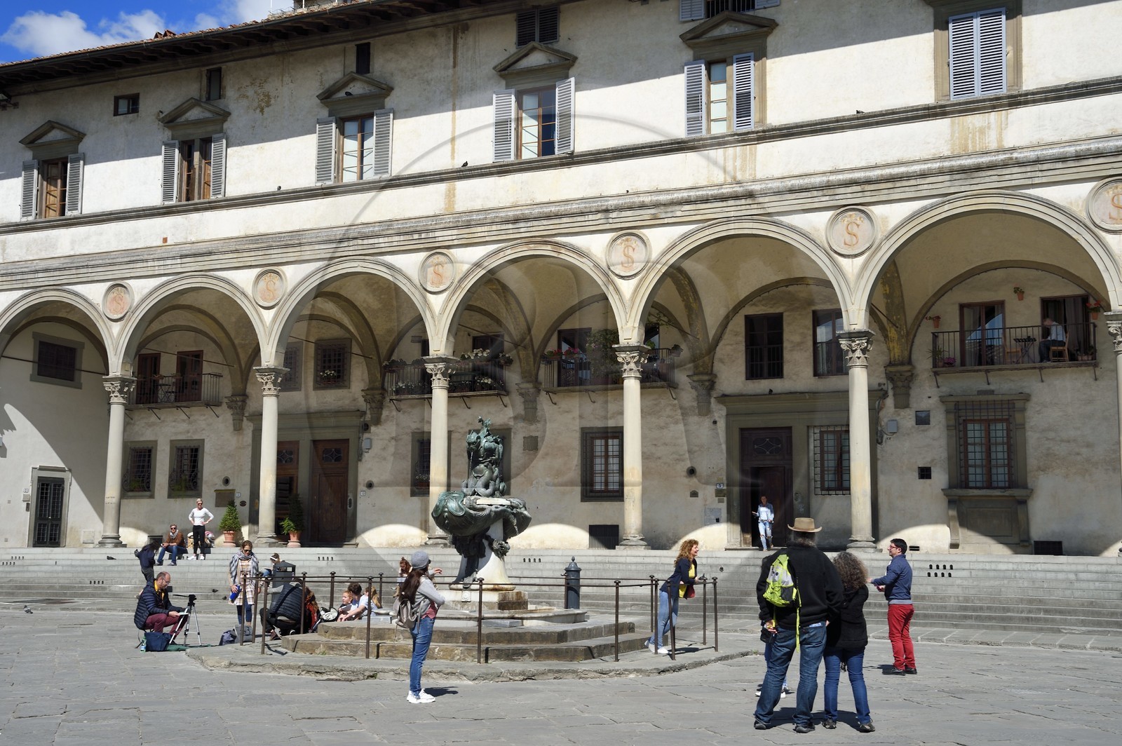 Italie, Toscane, Florence, centre historique classé Patrimoine Mondial de l'UNESCO, la piazza Santissima Annunziata avec la Loggia dei Servi di Maria
