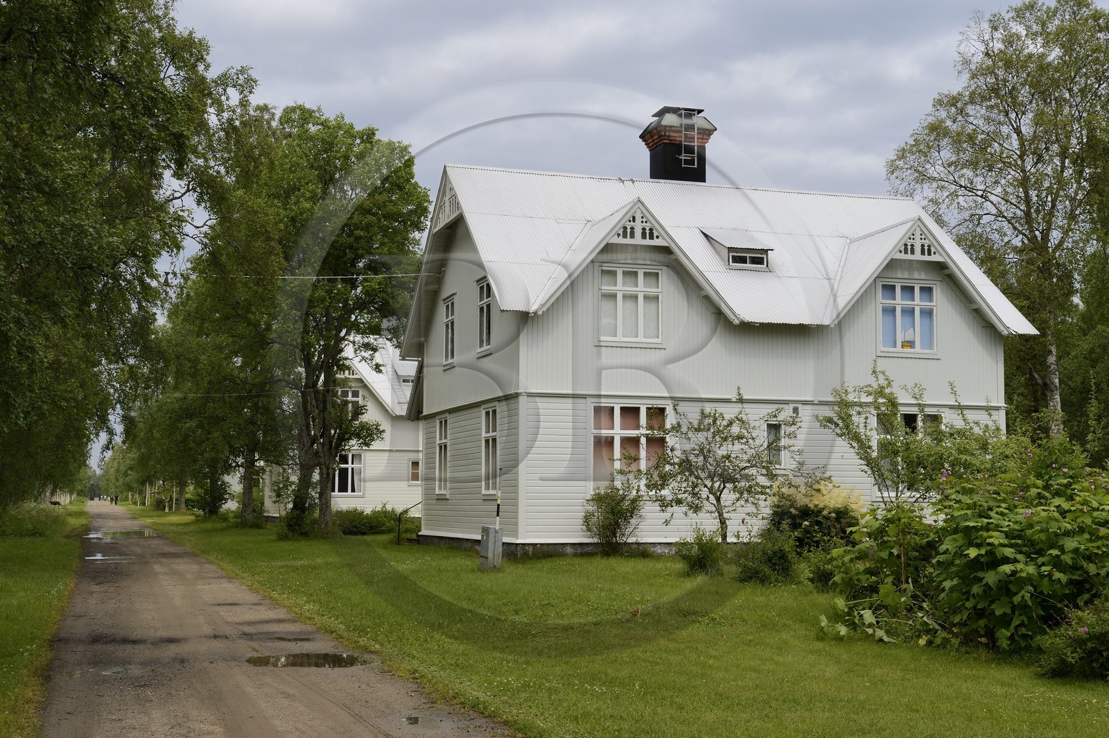 Suède, Comté de Vasterbotten, région d'Umea, Iles de Norrbyskär qui fut une des plus grandes scieries d'Europe au début du XXème siècle, les anciennes habitations des ouvriers de l'usine devenues aujourd'hui des maisons secondaires