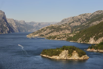 Norway, Rogaland County, Lysebotn Fjord, Lysefjord