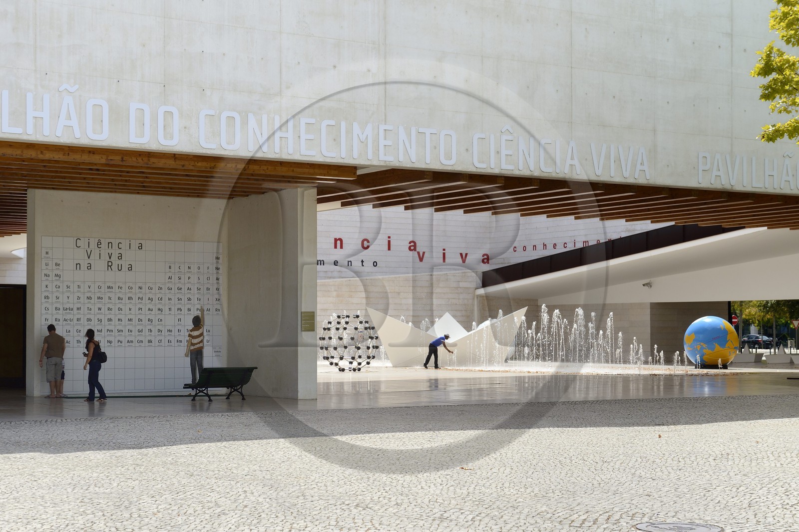 Portugal, Lisbonne, Parque das Nações (Parc des nations) construit pour l'exposition universelle de 1998, Pavilhao do Conhecimento Ciencia Viva (Pavillon de la connaissance)