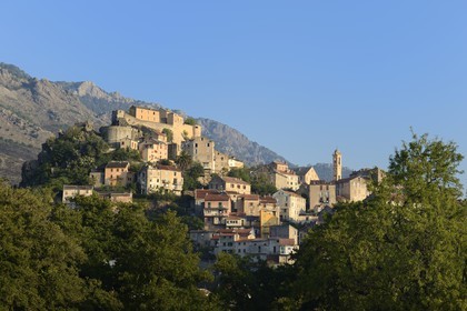 France, Haute-Corse (2B), Corte, la citadelle du XVe siècle domine la vieille ville