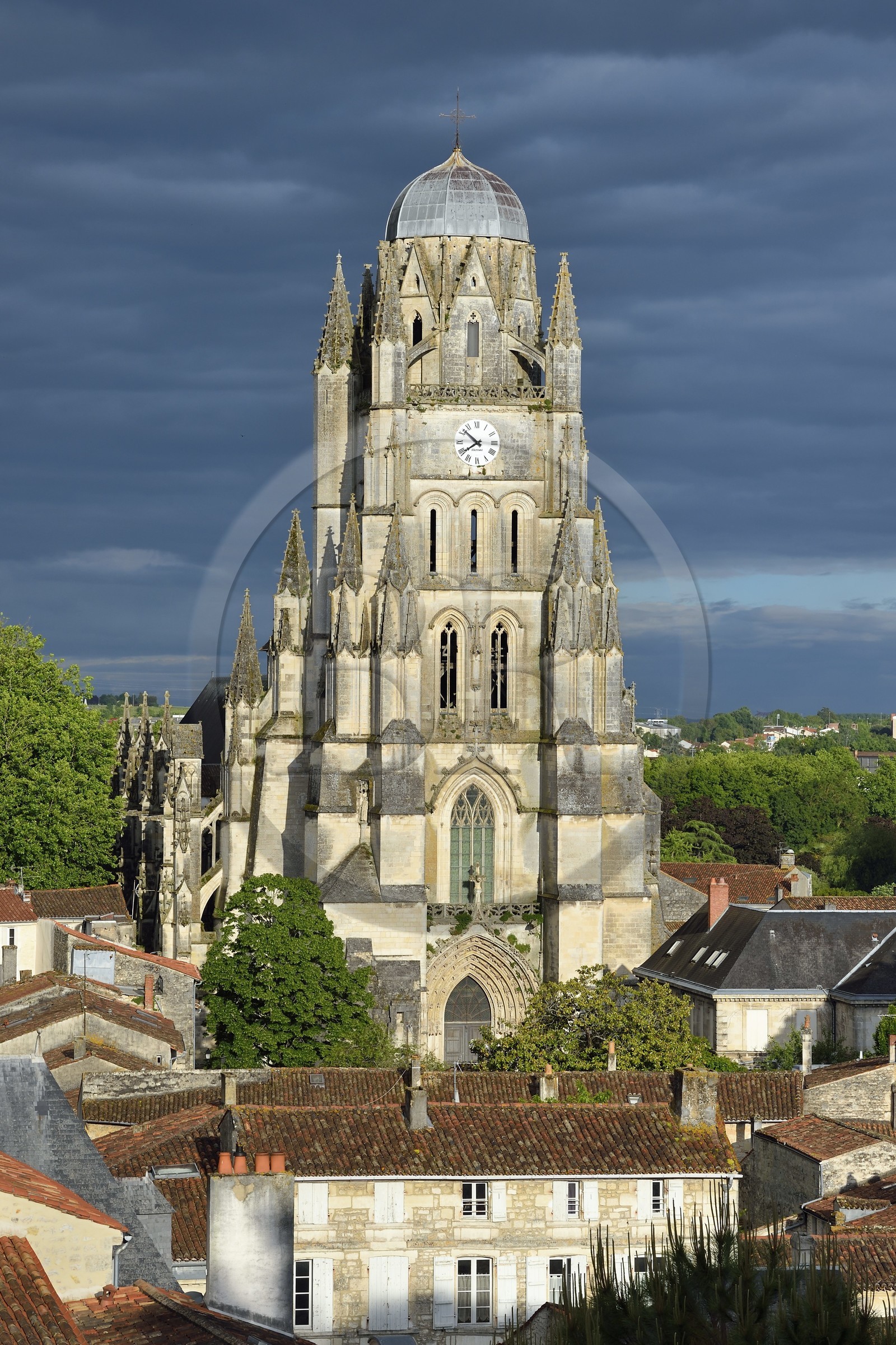France, Charente-Maritime (17),  Saintonge, Saintes, la cathédrale Saint-Pierre