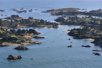 France, Cotes-d'Armor, Brehat island, Kérarguillis on the northern part of the archipelago on the left (aerial view)