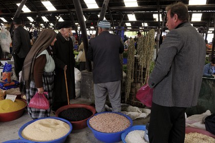 Turquie, Anatolie Centrale, province de Nevsehir, Cappadoce classée Patrimoine Mondial de l'UNESCO, marché d' Avanos