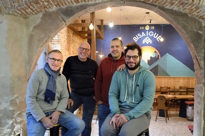 France, Haut Rhin, Strasbourg, Kaysersberg, Bisaigue brewery, the craft brewer Thibaut Ancel (right) offers unfiltered and unpasteurized beers