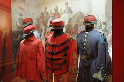 Italie, Lombardie, Milan, musée du Risorgimento (Museo del Risorgimento), la célèbre chemise rouge portée par tous les soldats de Garibaldi