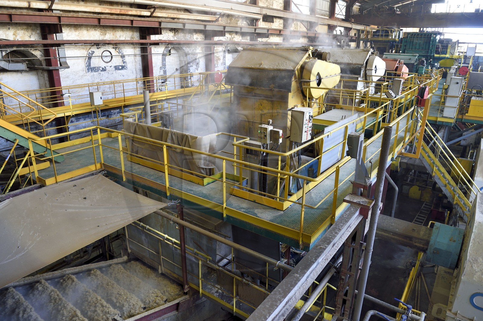 France, Ile de la Reunion, Saint-Louis, l'usine sucrière du Gol, bagasse résultant de la transformation de la canne à sucre France, Ile de la Reunion, Saint-Louis, l'usine sucrière du Gol, bagasse résultant de la transformation de la canne à sucre