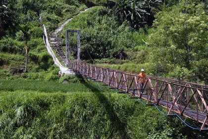 Philippines, Ifugao province, Banaue town, suspension bridge at the exit of the city