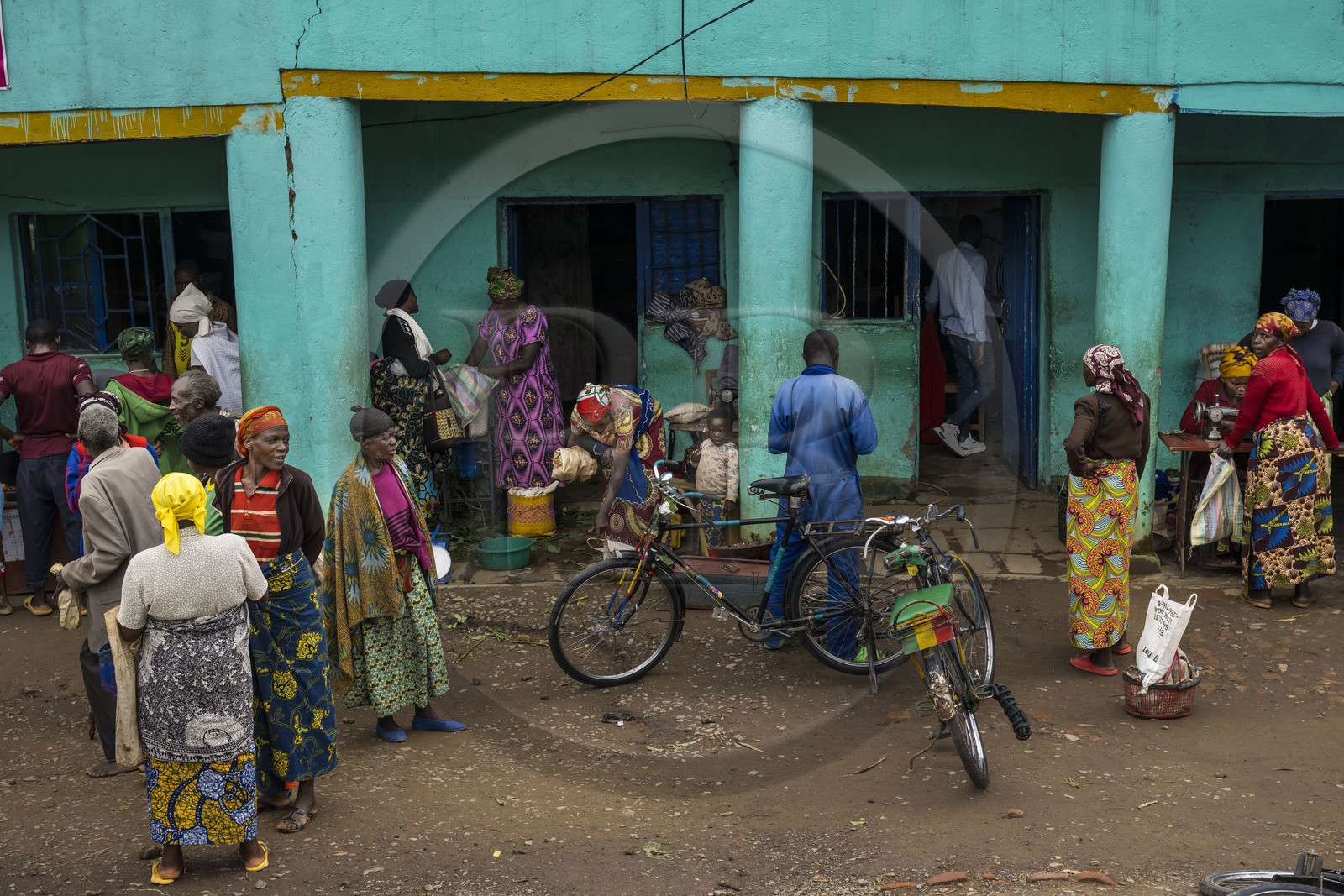 Rwanda, Province du Nord, District de Musanze (Ruhengeri), jour de marché à Muryabazira sur la Route Nationale 4 entre Kigali et Ruhengori