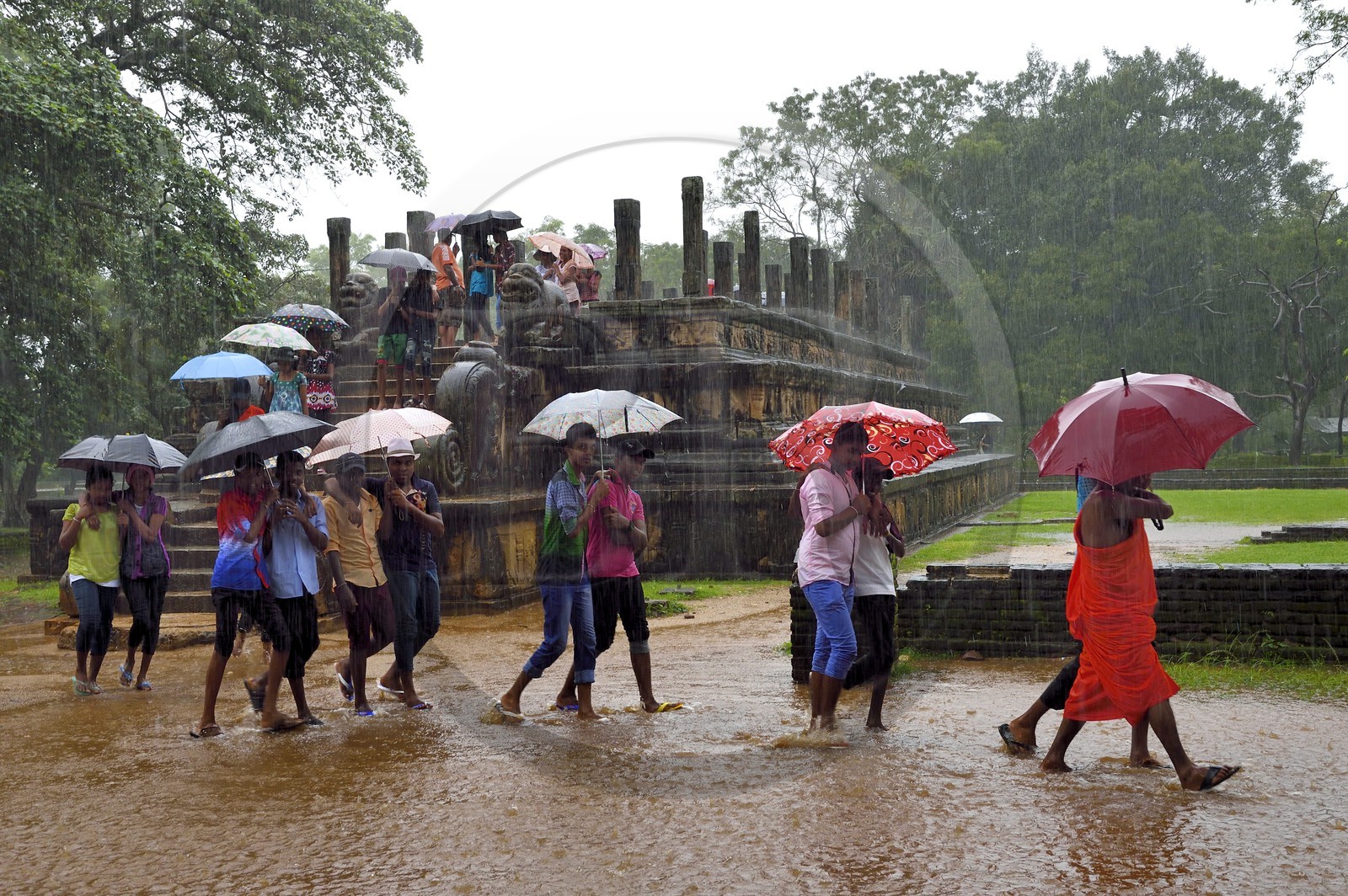 Sri Lanka, province du Centre-Nord, Polonnaruwa, l'ancienne capital du pays (XIe au XIIIe siècle) est classée au Patrimoine Mondial de l'UNESCO, Chambre du Conseil (Raja Sabahawa) datant du XIIe siècle