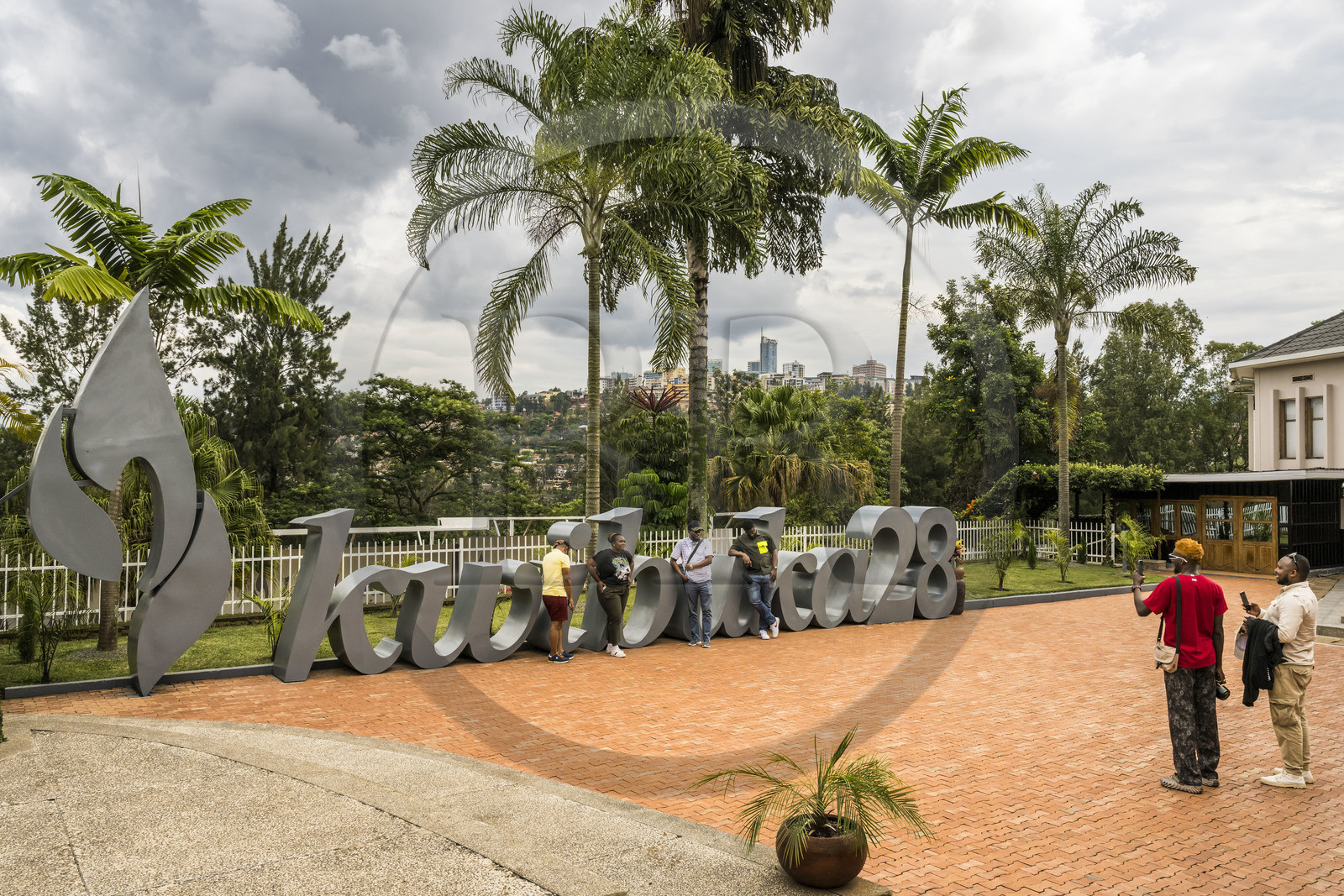 Rwanda, Kigali, quartier de Gisozi, Mémorial du génocide de Kigali, il commémore le génocide des Tutsis en 1994, Kwibuka28 signifiant Souvenir 28 (ans)