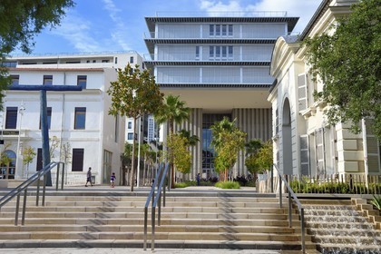 France, Var, Toulon, quartier Chalucet, the Chalucet media library left and the House of Creativity housing the Camondo Méditerranée School (Interior Architecture and Design) in the Jardin Alexandre 1er