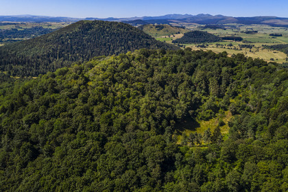 France, Puy de Dome, Aydat,  Parc Naturel Régional des Volcans d'Auvergne (regional nature park of Auvergne volcanoes), the Puy de Vichatel volcano, the Puy de Charmont in the background and the Puy de Sancy in the background (aerial view)