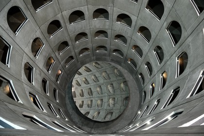 France, Rhône (69), Lyon, Place des Célestins, parking souterrain hélicoïdal conçu par Michel Targe, Daniel Buren et Jean-Michel Wilmotte (1994)