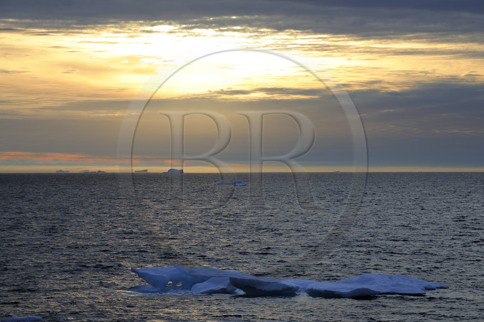 Groenland, région méridionale vers Nanortalik, iceberg