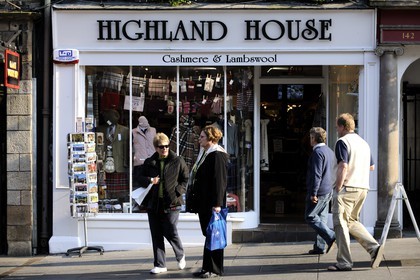 Royaume-Uni, Ecosse, Edimbourg, The Royal Mile, High street, boutique de cashmire et laine
