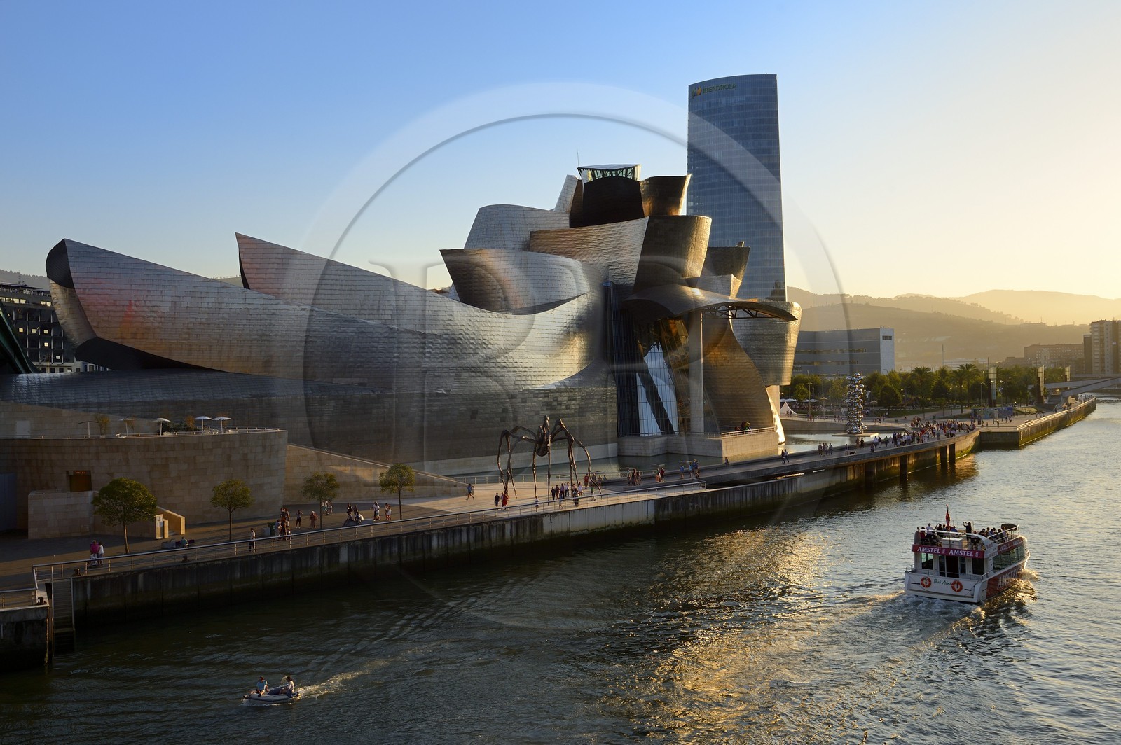 Espagne, Biscaye, Pays Basque espagnol, Bilbao, le musée Guggenheim  de l'architecte Frank Gehry