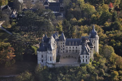 France, Loir-et-Cher (41), Vallée de la Loire classée Patrimoine Mondial de l'UNESCO, château de Chaumont-sur-Loire (vue aérienne)