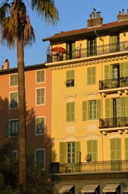 France, Alpes-Maritimes (06), Nice, vieille ville, promenade du Paillon, immeuble d'habitation sur le boulevard Jean-Jaures