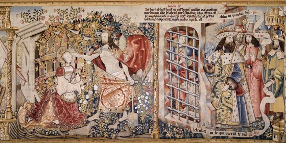 France, Haute-Loire (43), Parc naturel régional Livradois-Forez, l'abbaye de La Chaise-Dieu, tapisseries de la tenture de choeur, ensemble des 14 tapisseries flamandes réalisées au XVIe siècle retraçant des récits bibliques issus de l’Ancien et du Nouveau Testament, l'apparition du Christ à Marie Madeleine à gauche et Daniel retrouvé vivant dans la fosse aux lions par Darius à droite