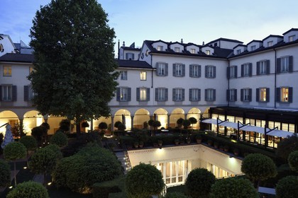 Italie, Lombardie, Milan, Quadrilatère de la Mode (Quadrilatero della moda), Four Seasons Hotel Milano, la cour intérieure