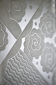 France, Pyrénées-Atlantiques (64), la côte du Pays-Basque, Ciboure, la Villa Art déco Leihorra dessiné par l'architecte Joseph Hiriart 1926, détail des verres sur les portes intérieures