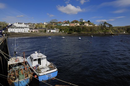 Royaume-Uni, Ecosse, région des Highlands, les Hébrides, île de Skye, le port de pêche de Portree