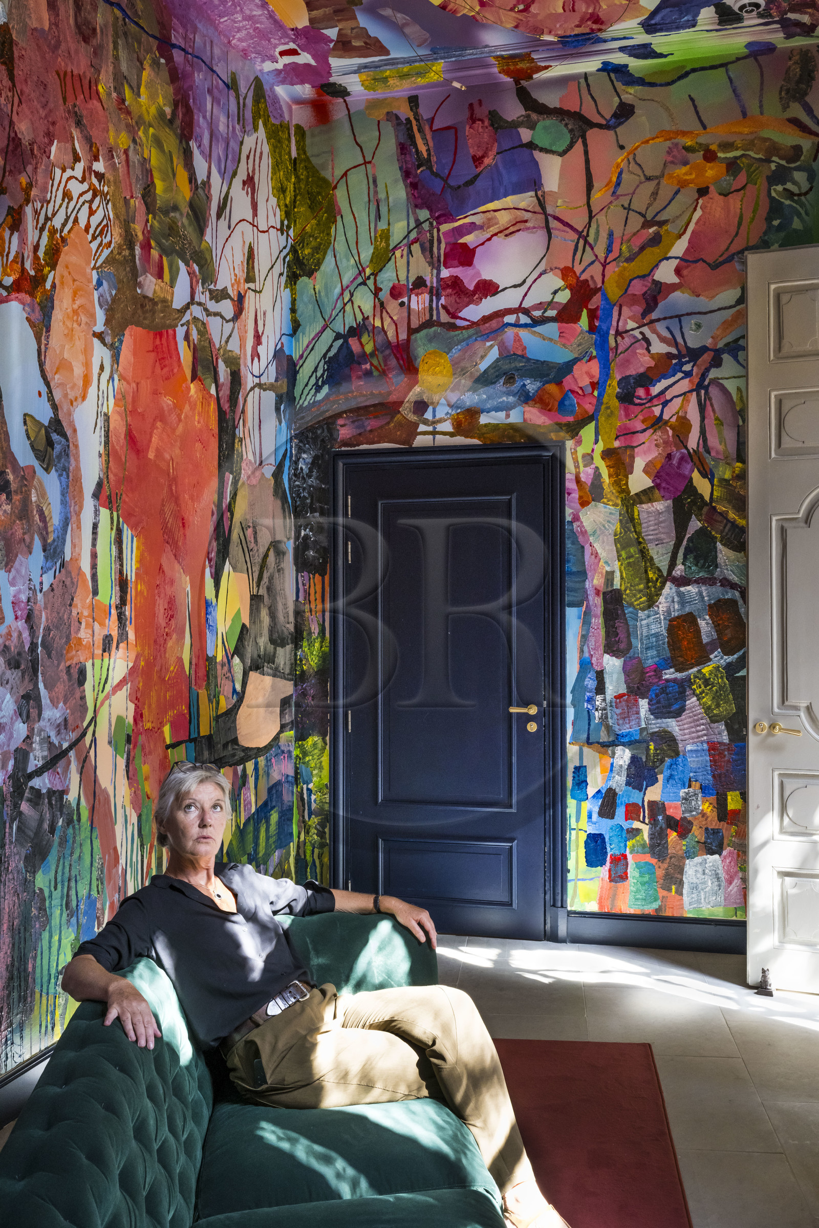 France, Hérault (34), Montpellier, centre historique appelé l’Ecusson, Hotel Richer de Belleval, Le Chant de la Sybille (2021) fresque à l'acrylique de l'artiste Olympe Racana-Weiler pour la Fondation d’entreprise GGL