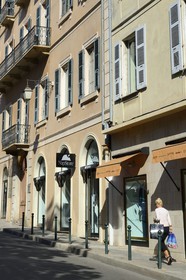 France, Corse-du-Sud (2A), Ajaccio, boutique de materiel informatique baptisé NapStore en référence à Apple et à Napoleon rue Sergent Casalonga