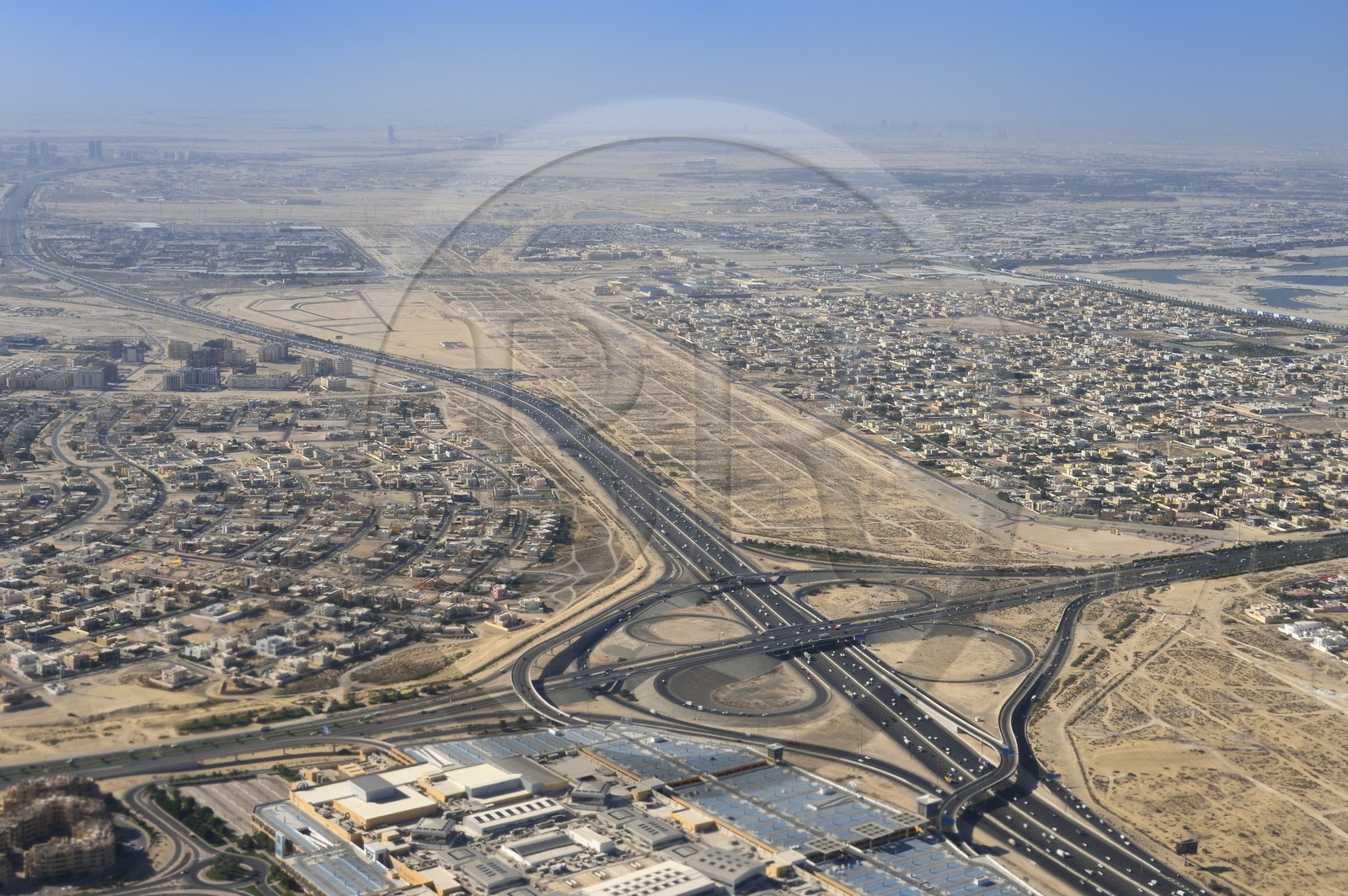 Emirats Arabes Unis, Dubai, noeud autoroutier (vue aérienne)