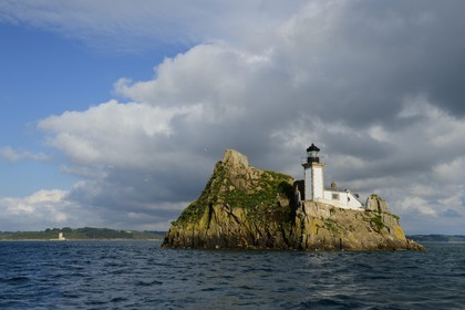 France, Finistère (29), baie de Morlaix, Carantec,  maison-phare de l'Ile Louet (aussi une maison d'hôtes en saison estivale)